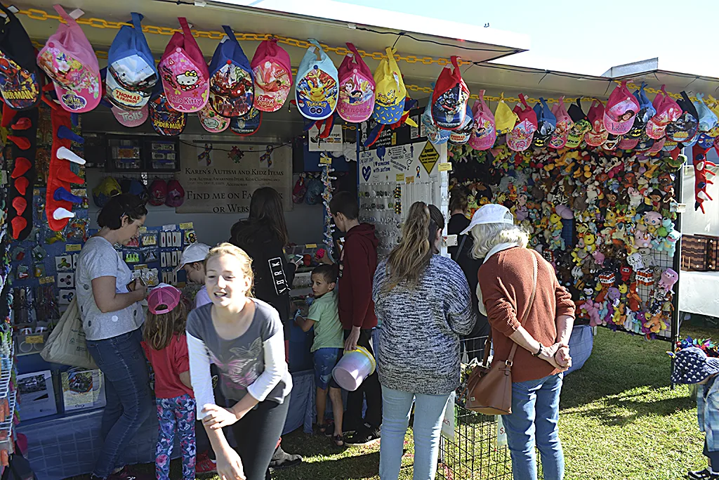 Photo of stallholder at Whalesong Festival 2019 Stalls